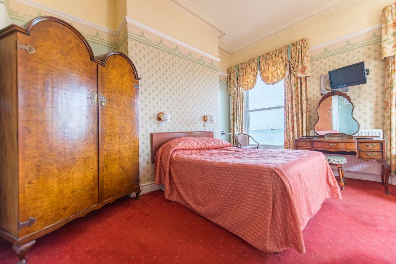 Queens Hotel Llandudno Bagian luar foto