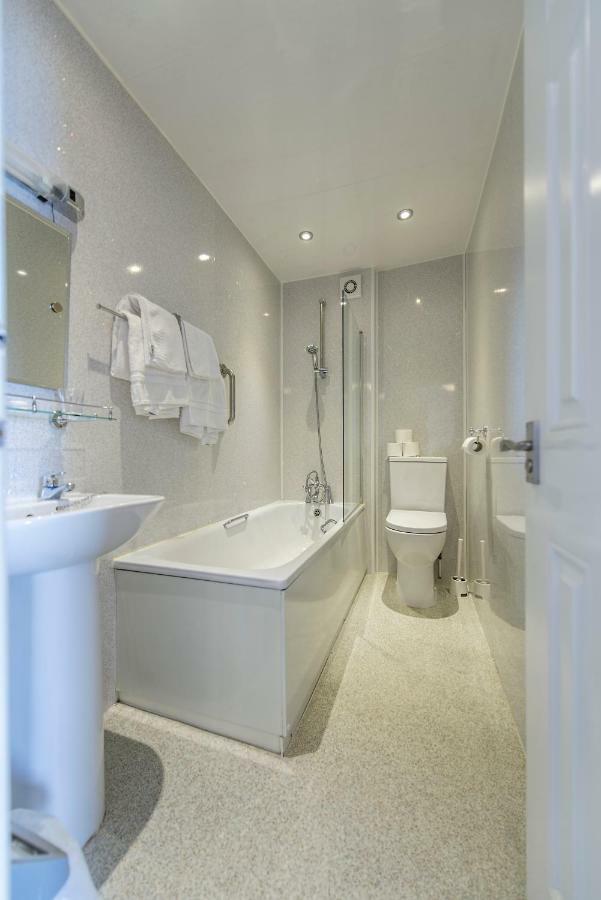 Queens Hotel Llandudno Bagian luar foto